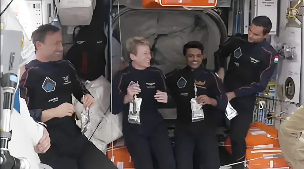 Tripulação da missão Axiom‑4 na cápsula Dragon | Crédito: NASA / SpaceX